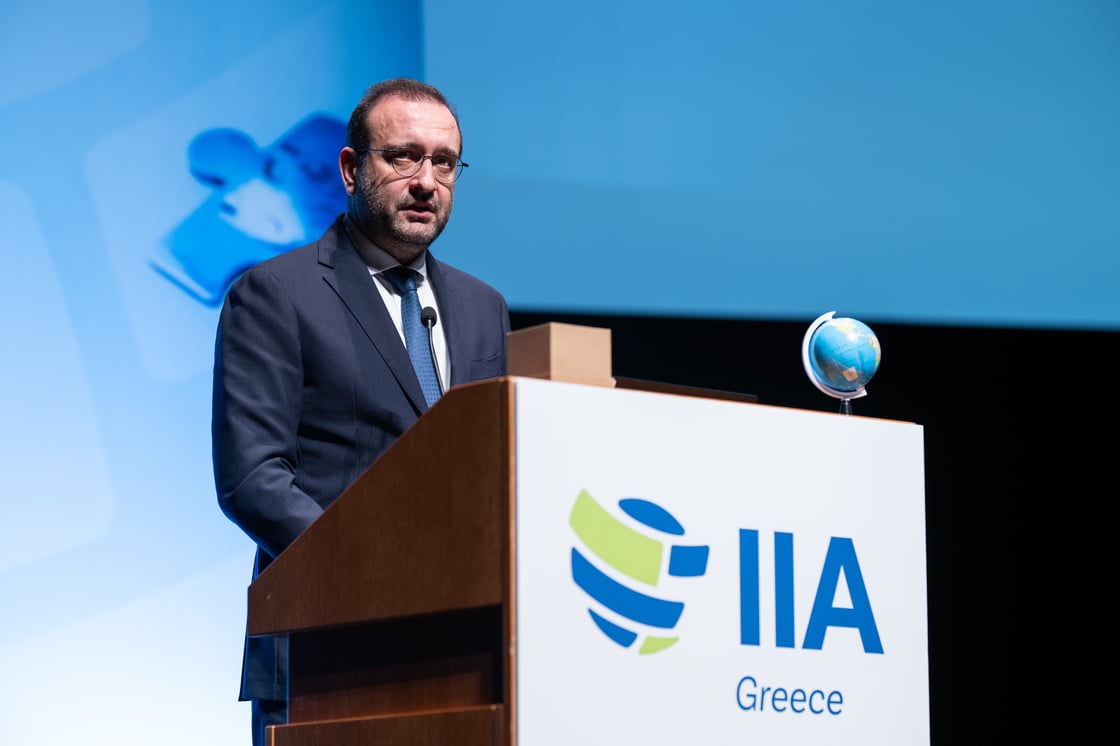 AHoulaki_IIA2025-0185